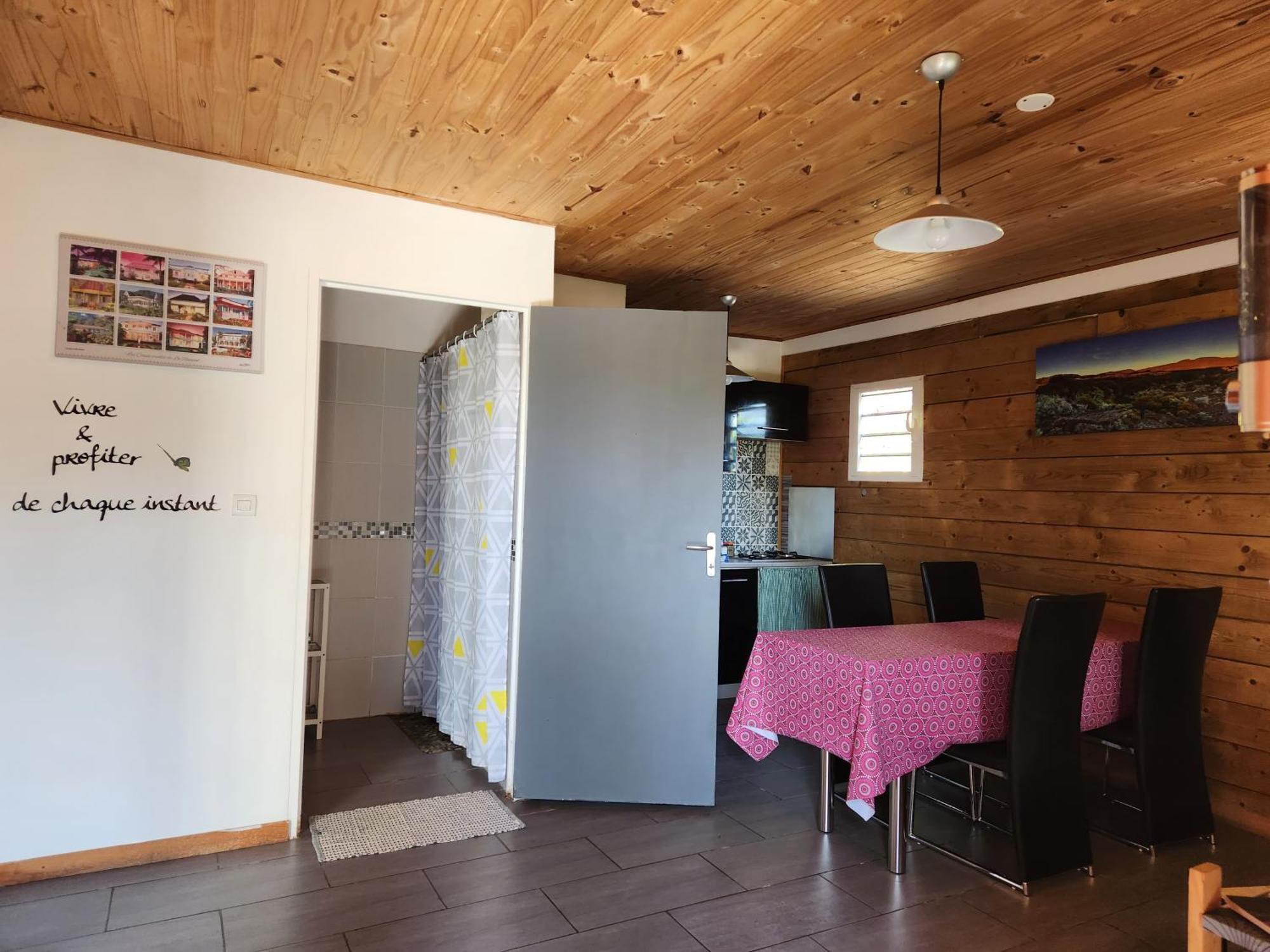 R'Marine439 Locations Saisonnieres Villa La Marine Room photo