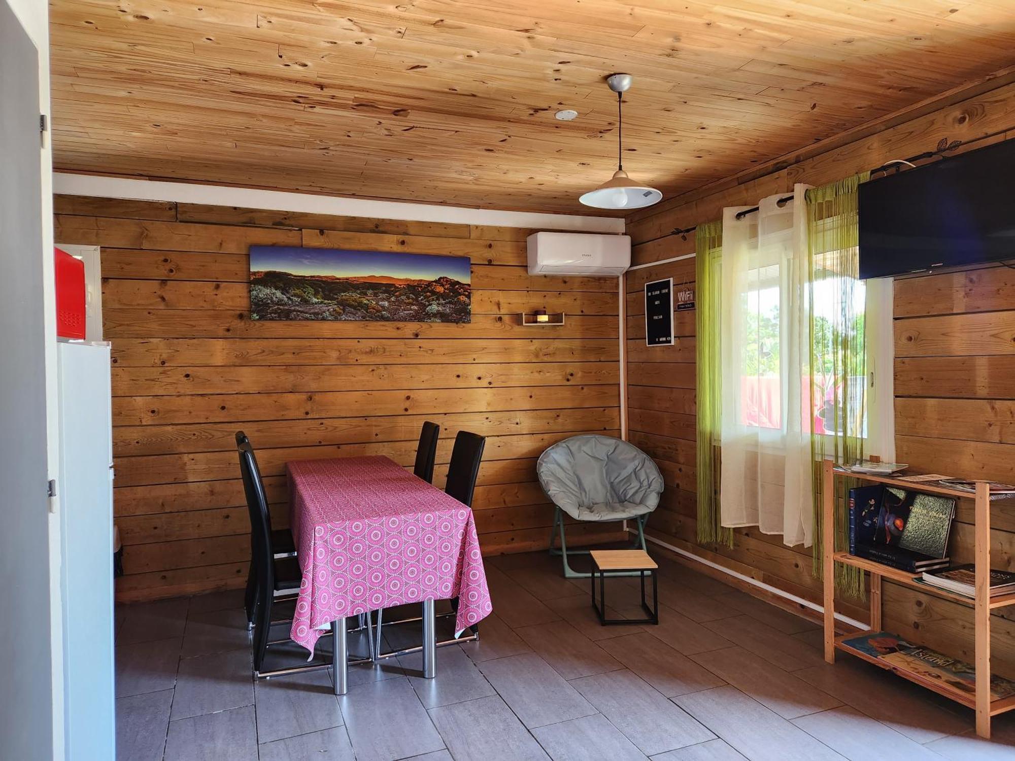 R'Marine439 Locations Saisonnieres Villa La Marine Room photo